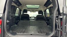 Land Rover Defender 3.0 D200 SE 110 5dr Auto Diesel Estate